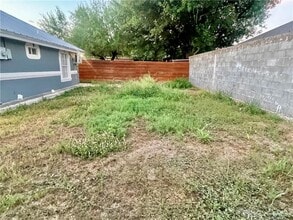 14 Redwood Rd in Rio Grande City, TX - Building Photo - Building Photo