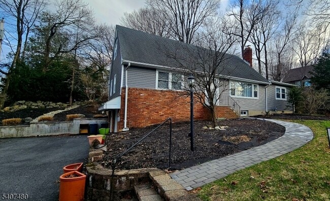 49 Fayson Lakes Rd in Kinnelon, NJ - Building Photo - Building Photo