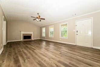 452 Grove Hill Dr in Stockbridge, GA - Building Photo - Building Photo