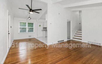 1609 NE 60th Terrace in Kansas City, MO - Building Photo - Building Photo