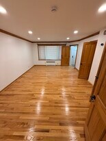 2068 33rd St, Unit 1 in Astoria, NY - Building Photo