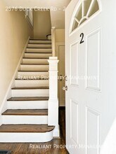 2576 Duck Creek Rd in Cincinnati, OH - Building Photo - Building Photo