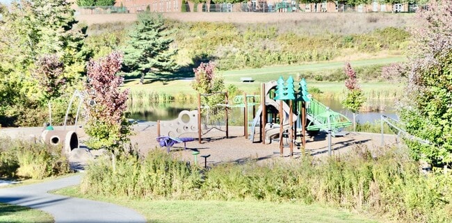 23612 Overlook Park Dr in Clarksburg, MD - Building Photo - Building Photo