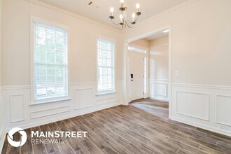 8904 Crestview Cir in Union City, GA - Building Photo - Building Photo