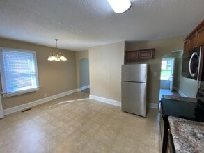 404 S Queen St in Windsor, NC - Building Photo - Building Photo