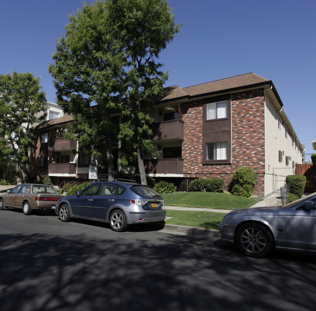 11911 Dorothy St in Los Angeles, CA - Building Photo - Building Photo