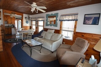 36 12th Rd in Marshfield, MA - Building Photo - Building Photo