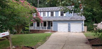 102 Reton Ct in Cary, NC - Building Photo