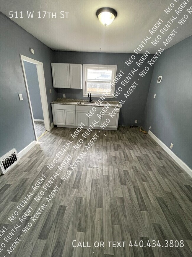 511 W 17th St in Lorain, OH - Building Photo - Building Photo