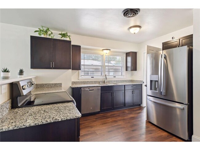 6239 Xerxes Ave S in Minneapolis, MN - Building Photo - Building Photo