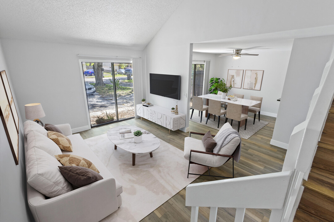 9200 Green Meadows Way in Palm Beach Gardens, FL - Building Photo