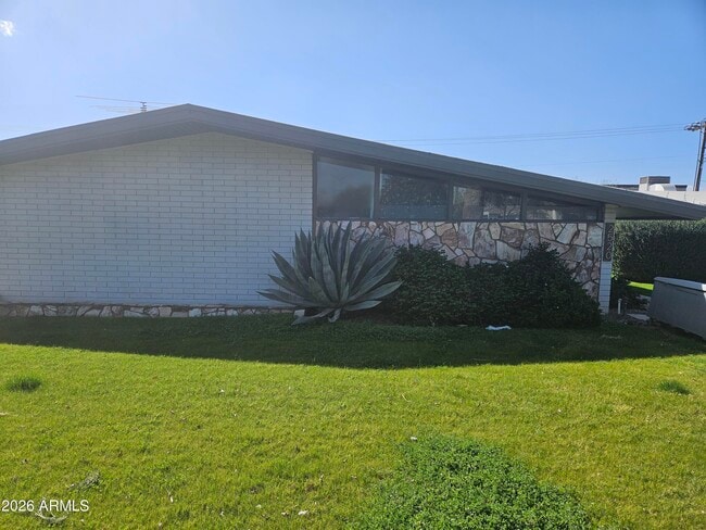 property at 2336 N 46th St