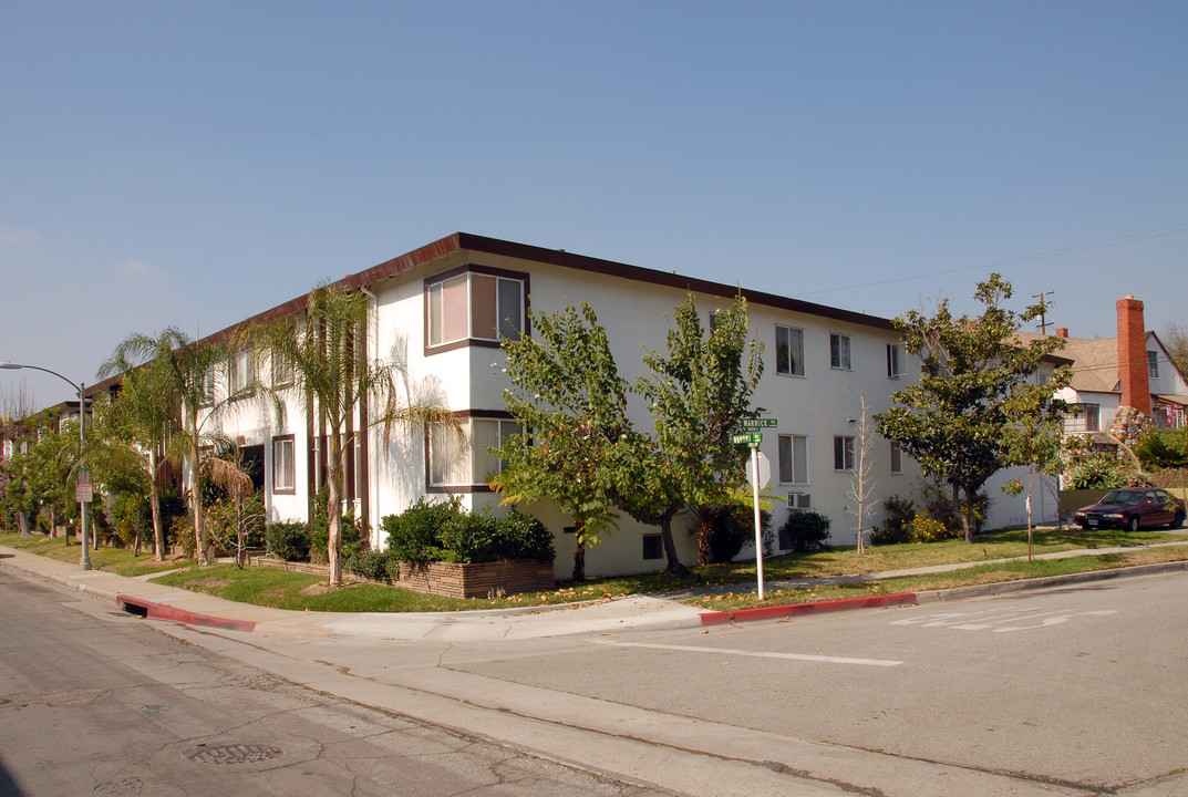 3101 W Ramona Rd in Alhambra, CA - Building Photo