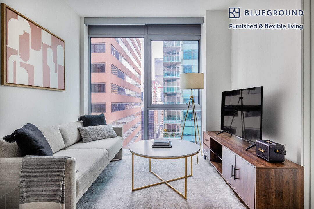 700 W 9th St-Unit -FL23-ID625 in Los Angeles, CA - Foto de edificio