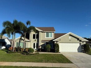 2400 Seaford Dr in Wellington, FL - Building Photo - Building Photo