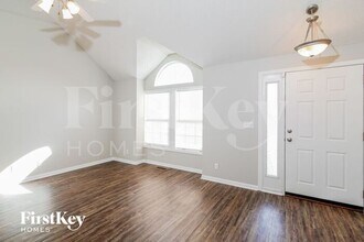 812 Emerson Dr in Belton, MO - Building Photo - Building Photo