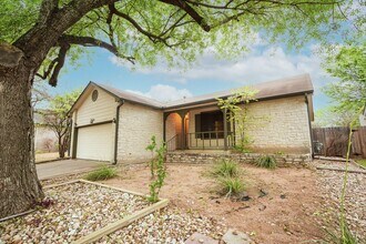 1006 Minturn Ln in Austin, TX - Building Photo - Building Photo