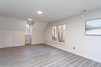 5008 Wood Valley Dr in Raleigh, NC - Building Photo - Building Photo