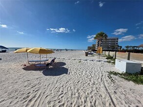 14225 Palm St in Madeira Beach, FL - Building Photo - Building Photo