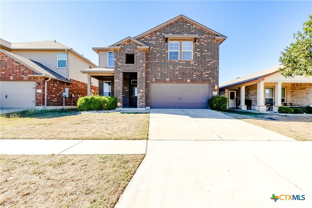 9611 Adeel Dr in Killeen, TX - Foto de edificio