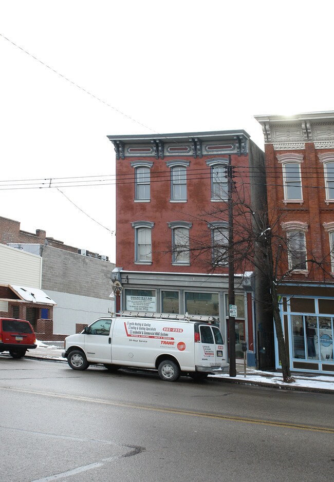 2308 E Carson St in Pittsburgh, PA - Building Photo - Building Photo