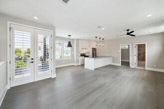 1015 E 27th St in Houston, TX - Building Photo - Building Photo