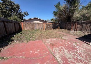 1715 82nd Ave in Oakland, CA - Building Photo - Building Photo