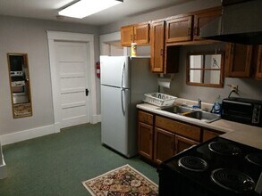 101 E 12th St, Unit #2 in Rolla, MO - Building Photo - Building Photo