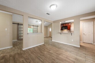 7422 Oriole St in Texas City, TX - Foto de edificio - Building Photo