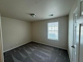1728 Elverton Rd in Lexington, KY - Building Photo - Building Photo