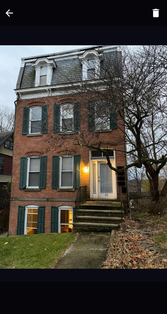 32 Stuyvesant St Rentals in Kingston, NY
