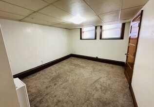 19 7th Ave SE-Unit -4 in Aberdeen, SD - Building Photo - Building Photo
