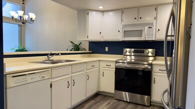 8774 Allison Dr in Arvada, CO - Building Photo - Building Photo