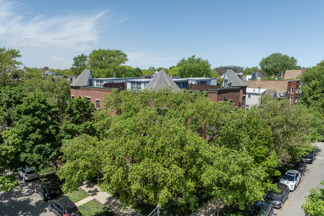 2500 N Seminary Ave in Chicago, IL - Foto de edificio - Building Photo