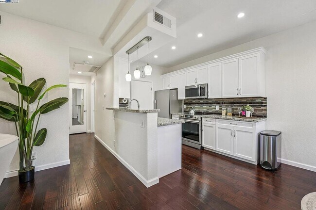 7020 Stagecoach Rd in Dublin, CA - Building Photo - Building Photo