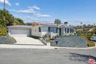 15201 Mc Kendree Ave in Los Angeles, CA - Building Photo