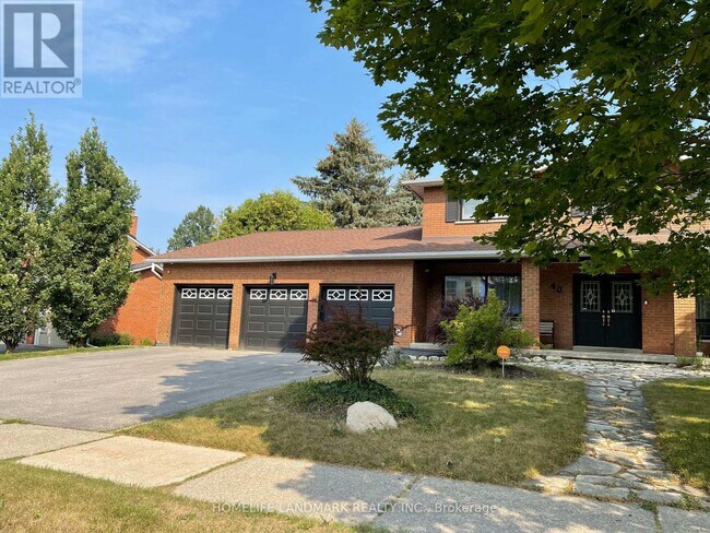 property at 40 Blackforest Dr