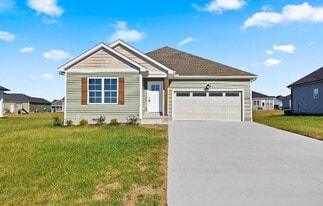 608 Victoria Wy in Franklin, KY - Building Photo