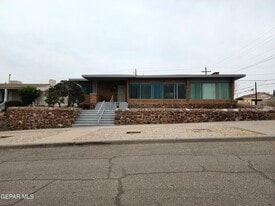 3431 Aurora Ave in El Paso, TX - Building Photo