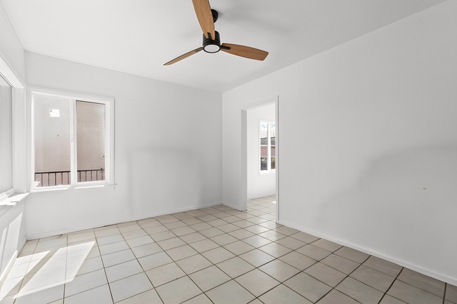 1 BED 1 BATH IN LOS ANGELES!!! in Los Angeles, CA - Foto de edificio - Interior Photo