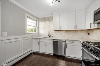 200 Main St in Eastchester, NY - Building Photo - Building Photo