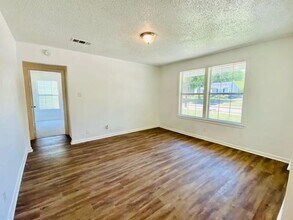 704 Nash St in Rockwall, TX - Building Photo - Building Photo