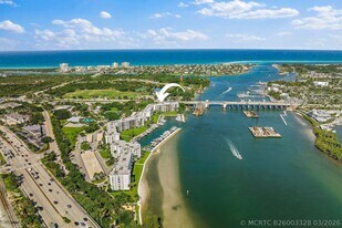 1748 Jupiter Cove Dr in Jupiter, FL - Building Photo
