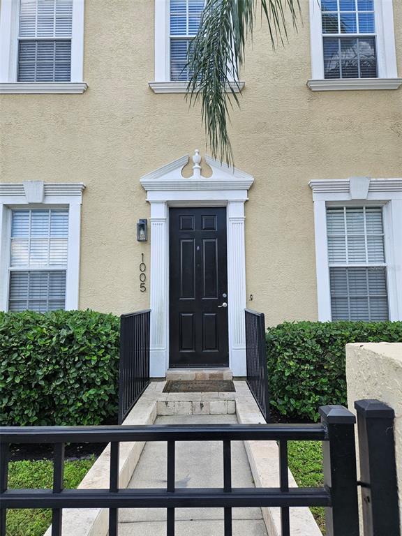 1005 Edison Park Ct in Tampa, FL - Building Photo - Building Photo