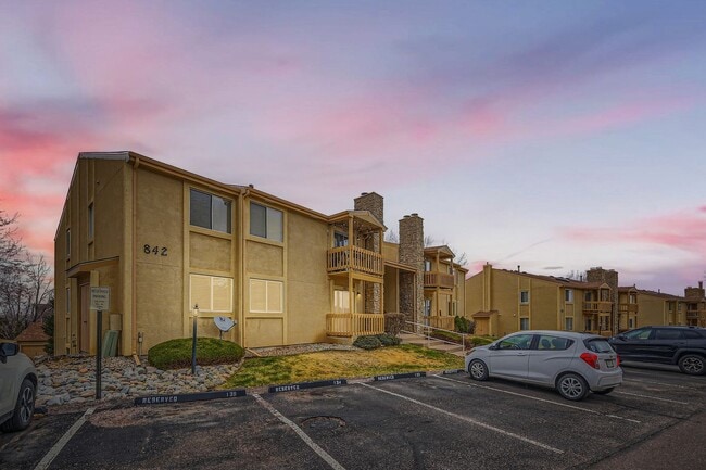 842 Tenderfoot Hill Rd in Colorado Springs, CO - Building Photo - Building Photo