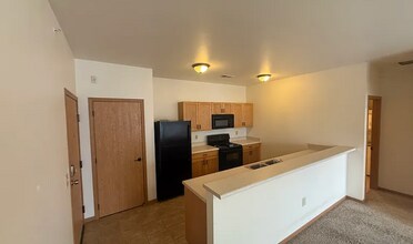 901 Kearney St in Manhattan, KS - Foto de edificio - Building Photo