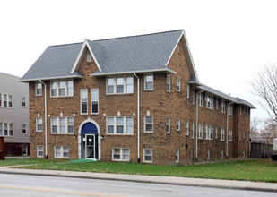 Linwood Manor in Indianapolis, IN - Foto de edificio - Building Photo