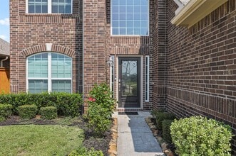 2425 Village Azalea Dr in Texas City, TX - Building Photo - Building Photo