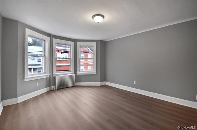 234 Edwards Pl in Yonkers, NY - Building Photo - Building Photo