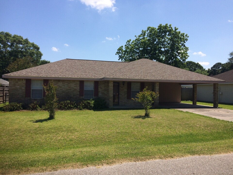 132 Bramber Dr in Lafayette, LA - Building Photo